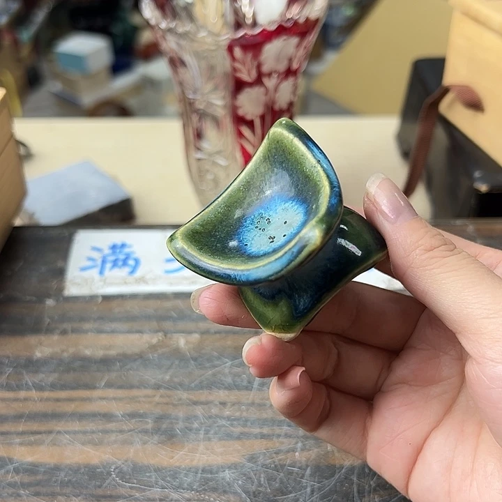 小*人爱到心破碎也别去怪谁