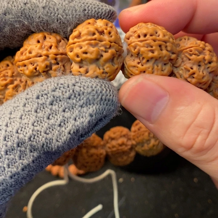 高***尘金刚菩提吊坠23+蜂窝煤