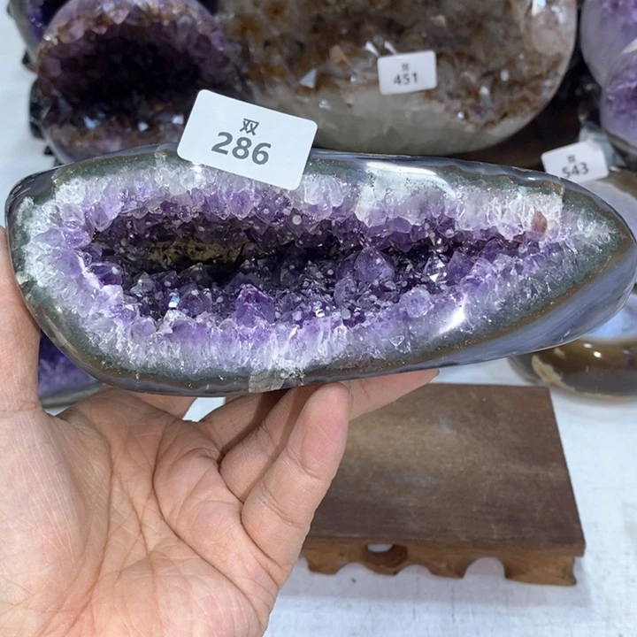 未镶嵌水晶大型摆件（非配饰）