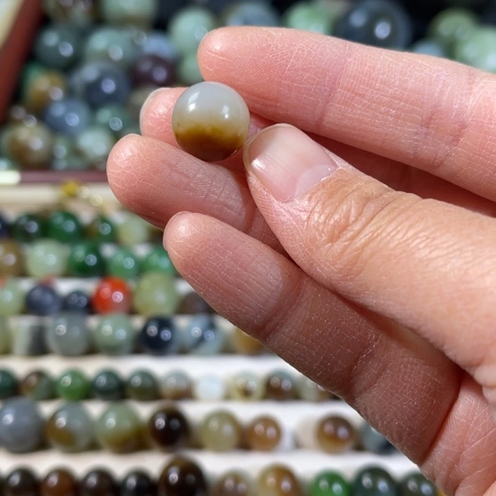 和田玉（糖玉）未镶嵌珠宝半成品13