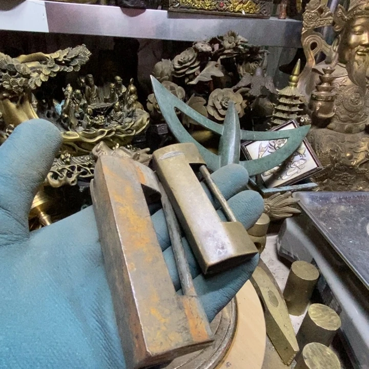 玉***铁铜工艺品家具摆件