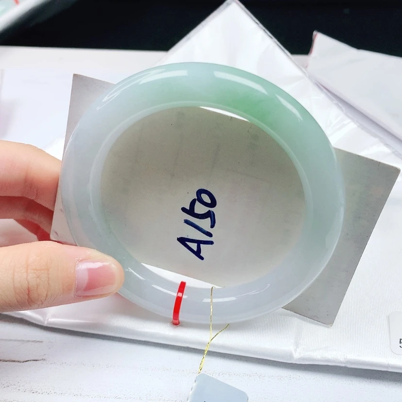 【闪购商品】翡翠手镯（圆镯）未镶嵌缅甸天然a货手镯57+