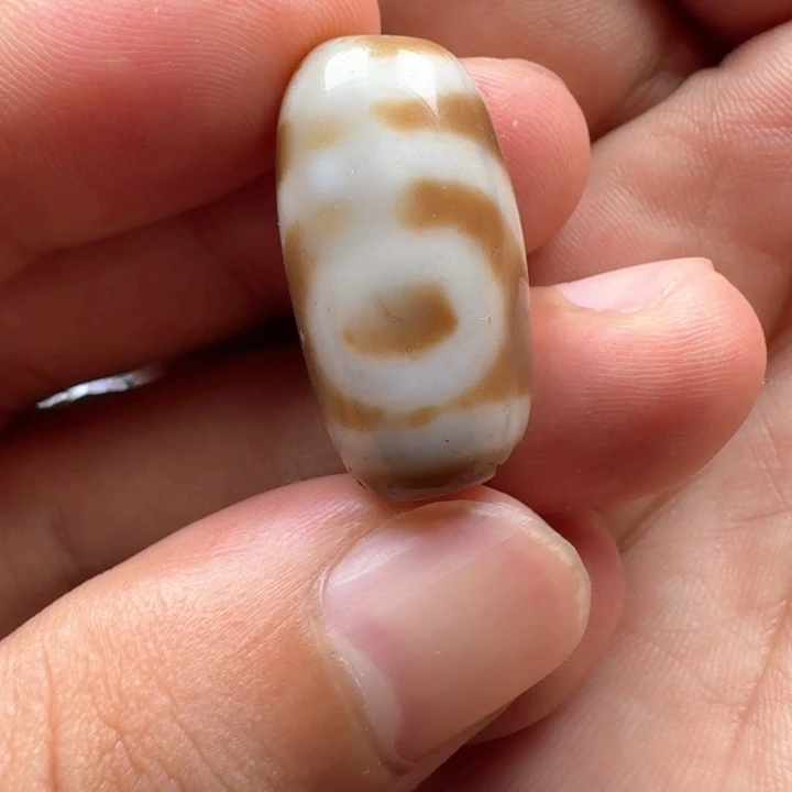 玛瑙/玉髓未镶嵌珠宝半成品吕*