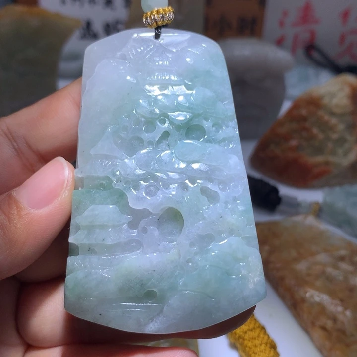 翡翠未镶嵌颈饰保真天然A货翡翠