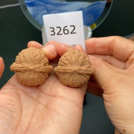 把件文玩核桃37泥鳅背3262
