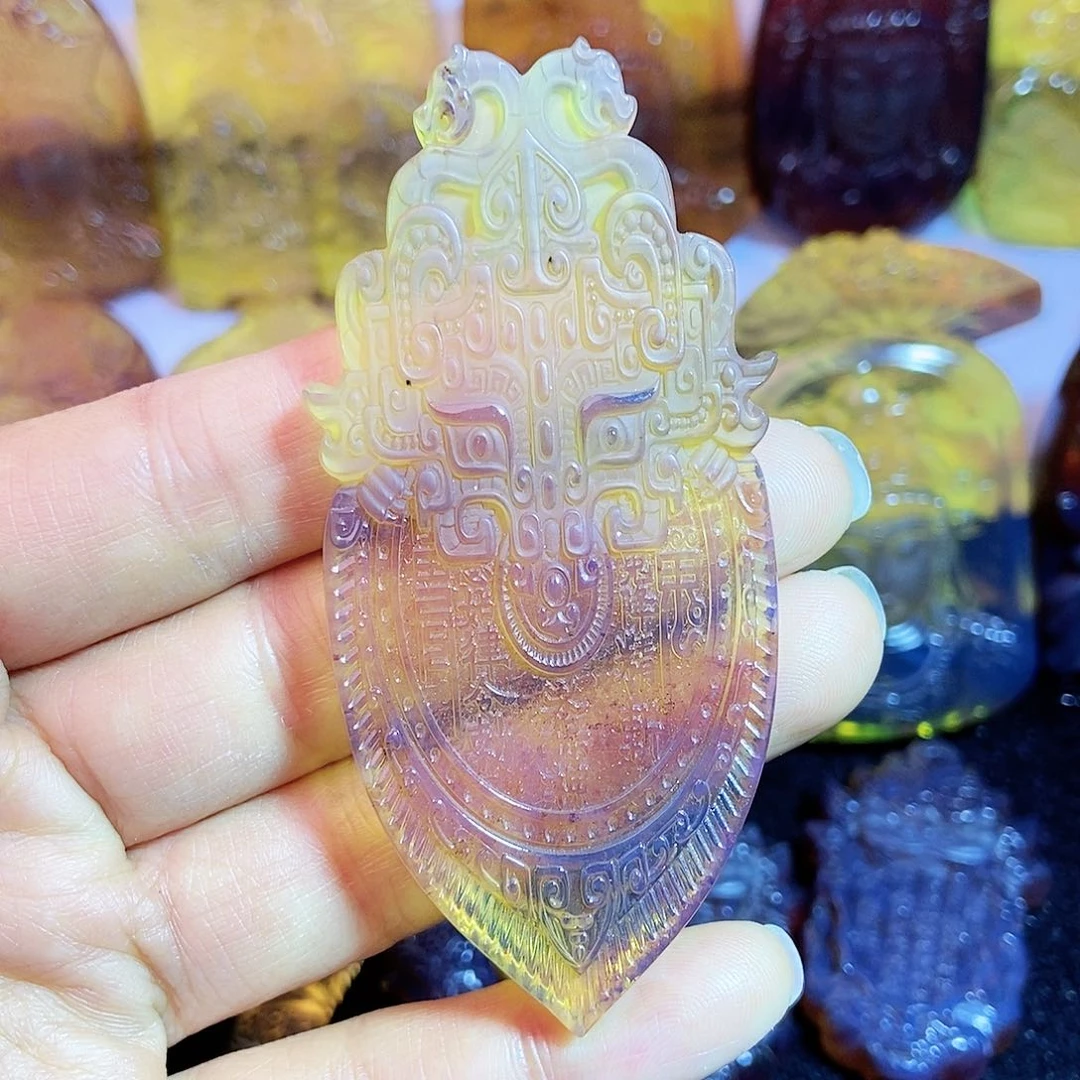 琥珀颈饰未镶嵌九宫八卦