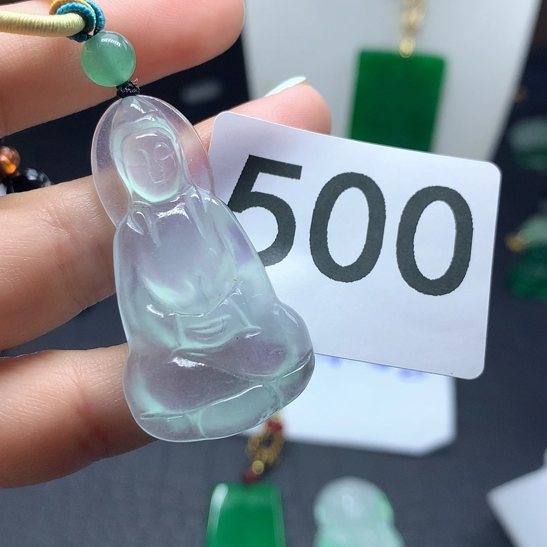 翡翠吊坠(赠链)未镶嵌