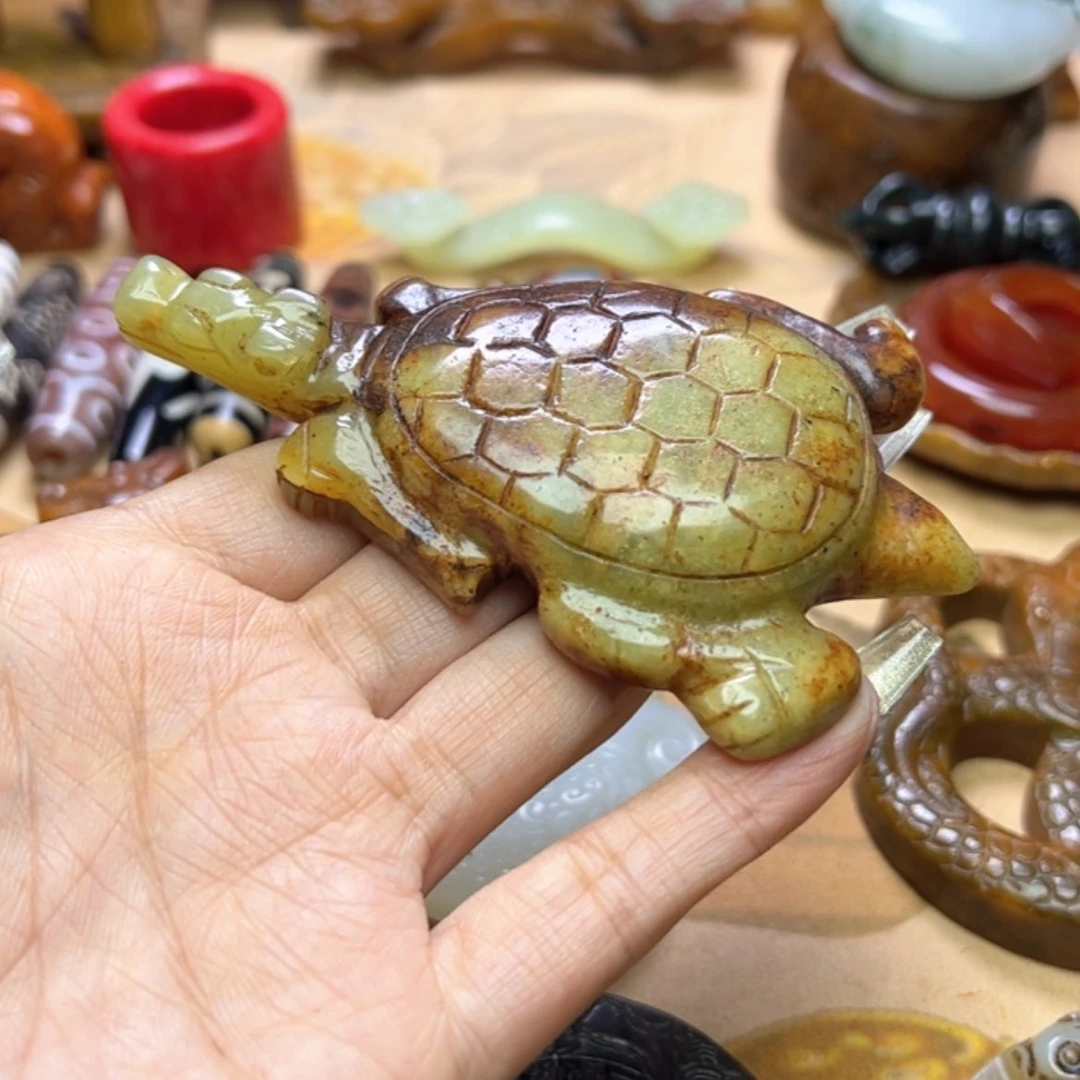 【闪购商品】蛇纹石玉颈饰未镶嵌