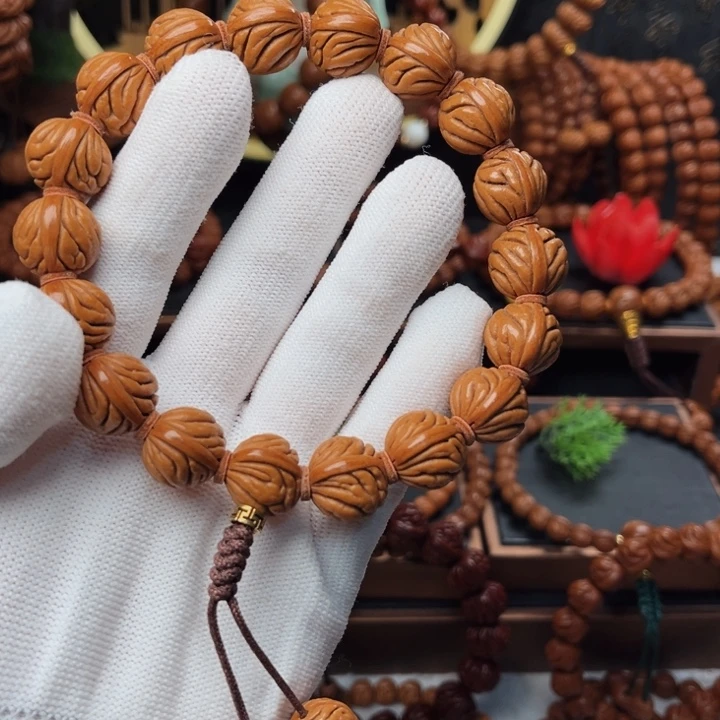 吊坠桃核15祥云手持