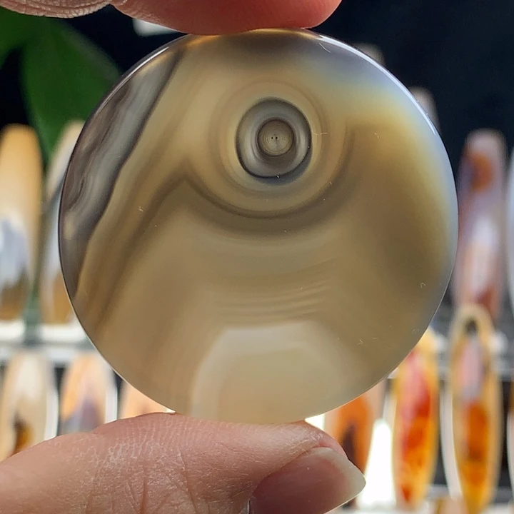 玛瑙/玉髓颈饰未镶嵌108