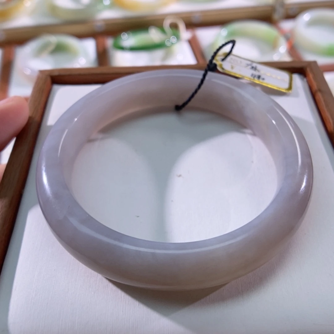 【闪购商品】未镶嵌手镯和田玉