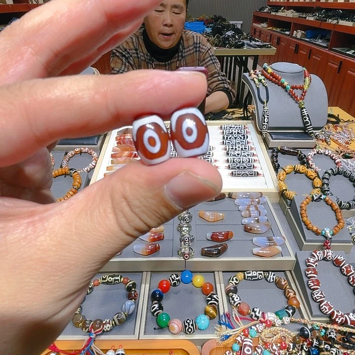 未镶嵌玛瑙/玉髓珠宝奇石