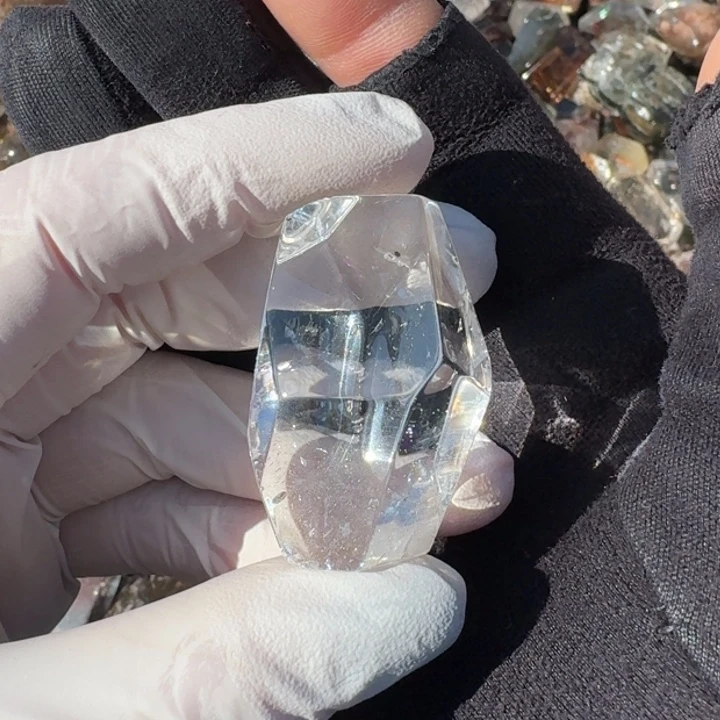 水晶摆件未镶嵌白阿塞摆件