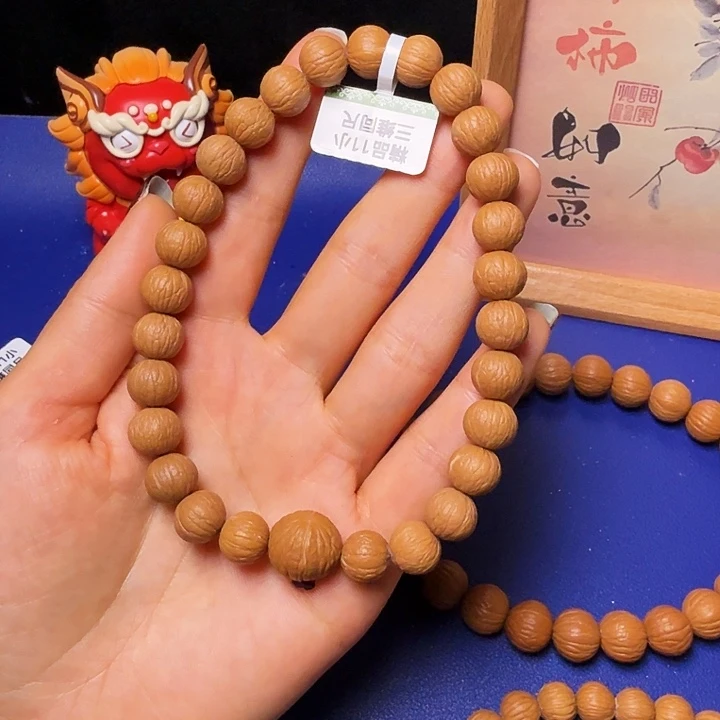 有***思猴头核桃吊坠凤羽