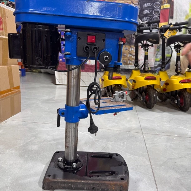 家用多功能小型台式电钻可钻孔打孔