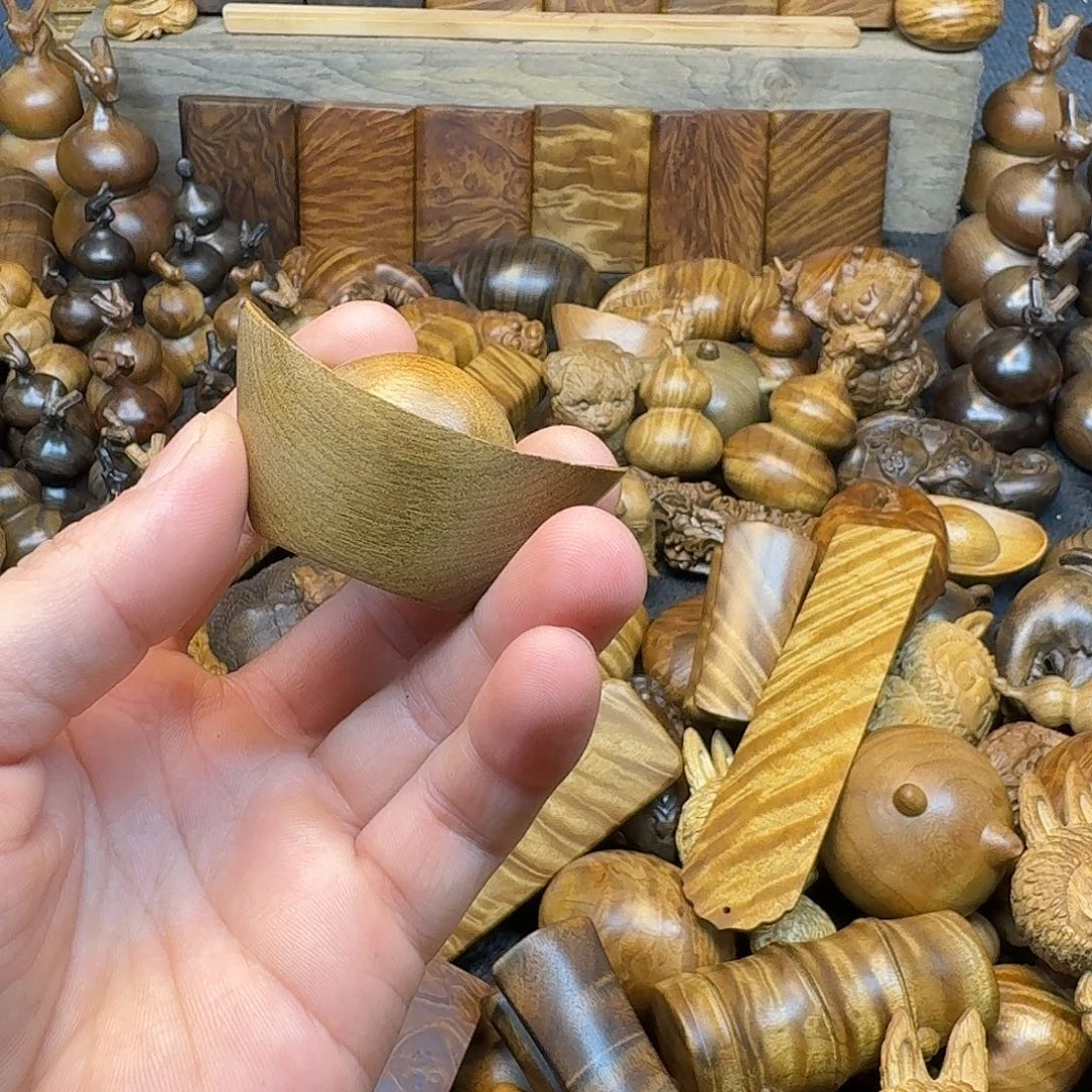 楠木（金丝楠）把件
