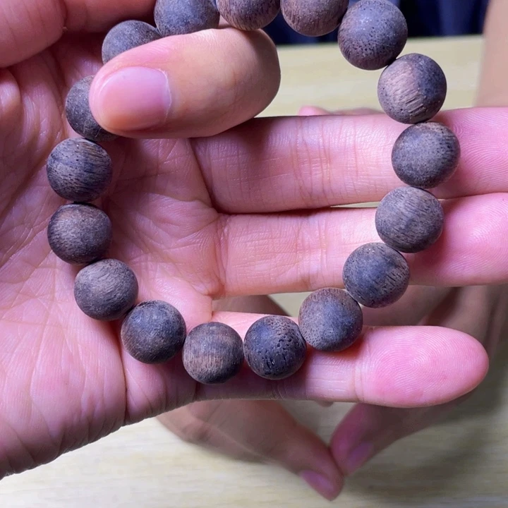 沉香沉香碎屑结晶白棋