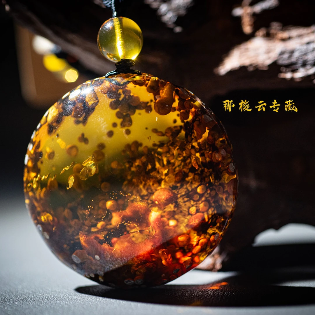 特色植物孢子珀圆扣（缅甸琥珀，原皮）