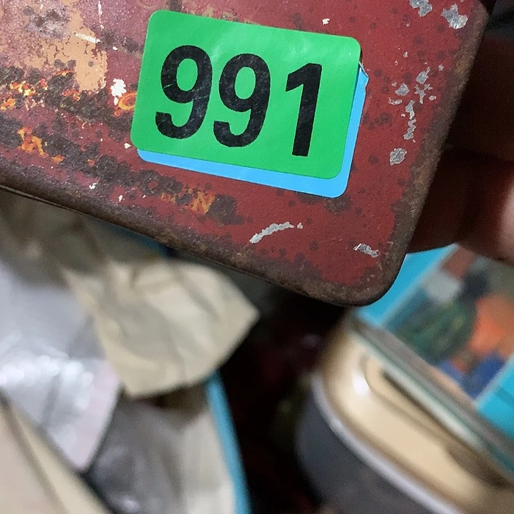 执***着琉璃手工艺品民俗文化研究中心