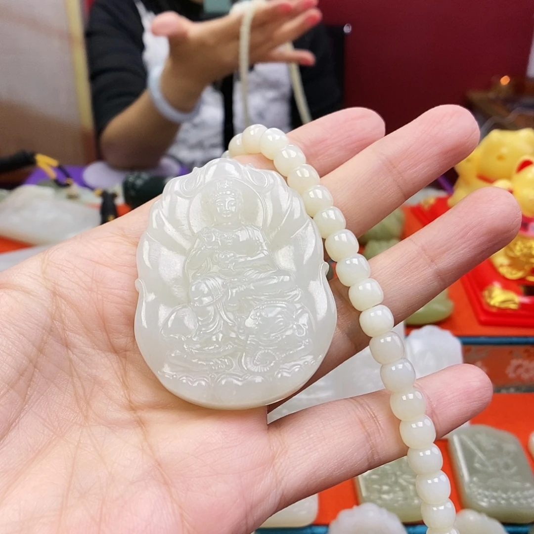 和田玉未镶嵌颈饰刘*叔