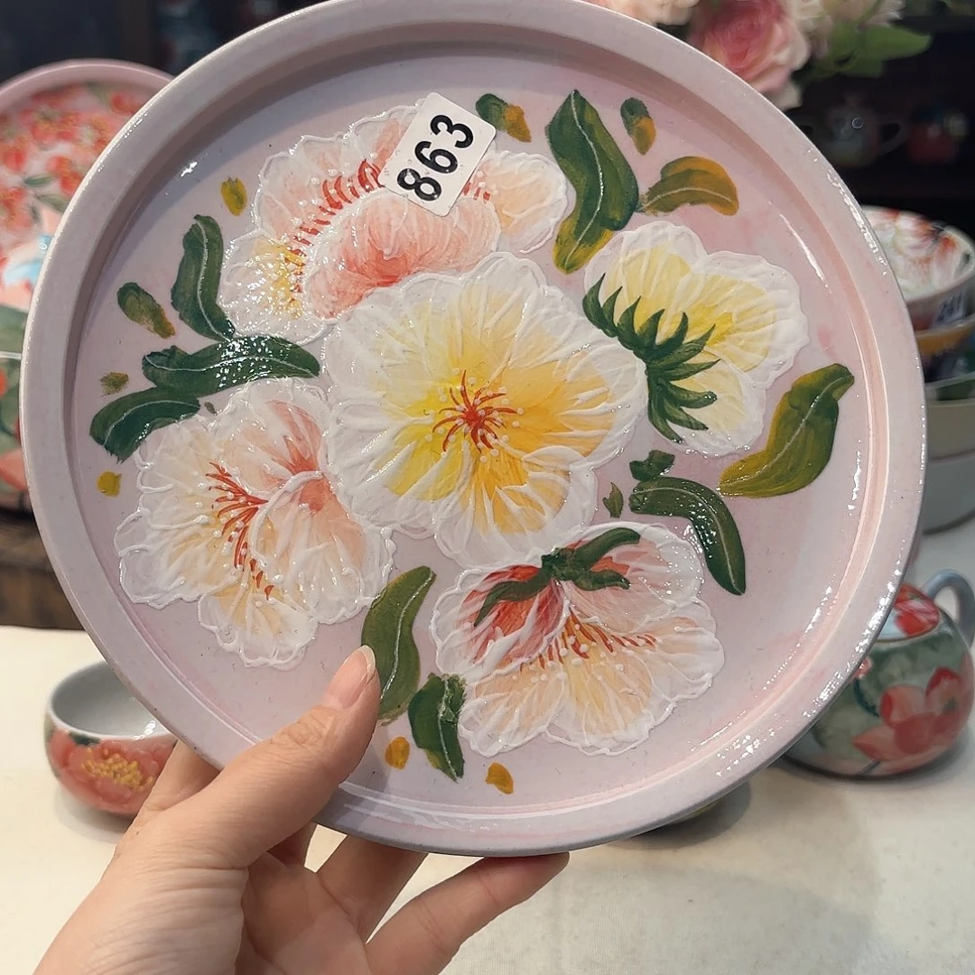 瓷片兔兔好可爱啊好可爱