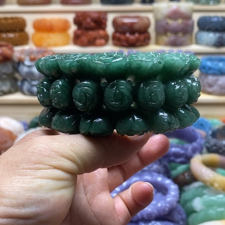 未镶嵌手镯石英质玉