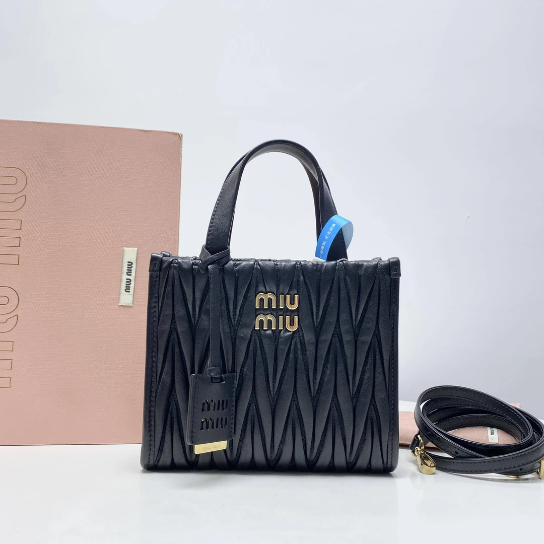 胖虎安安/缪缪/95新/公价0/箱包/斜挎包/312503040097