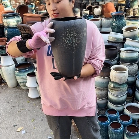 18口32高瑕疵一个。