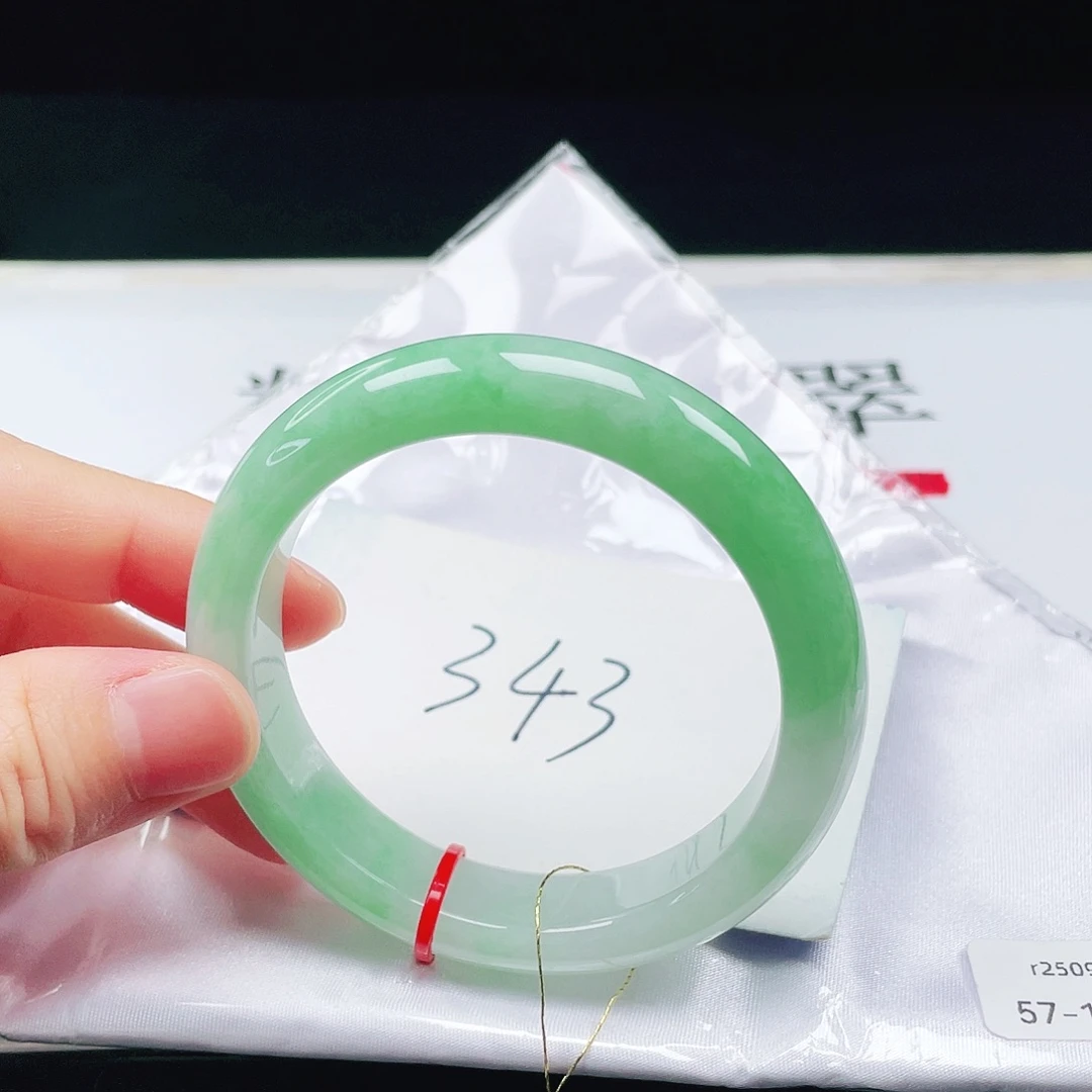 翡翠未镶嵌手镯57圈口