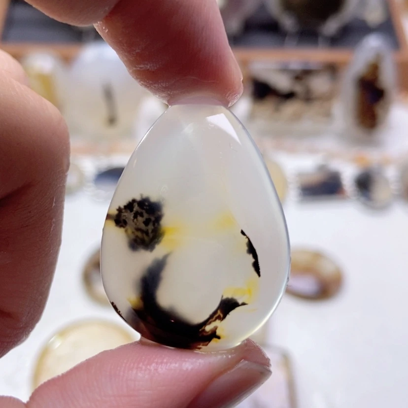 【闪购商品】玛瑙/玉髓颈饰未镶嵌