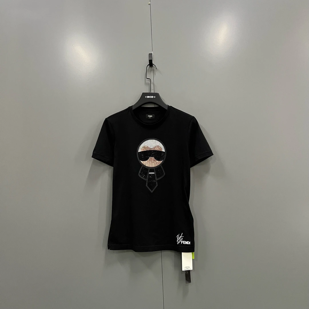 95新 FENDI/芬迪 (ll)老佛爷形象烫钻短袖 46码/98新607081
