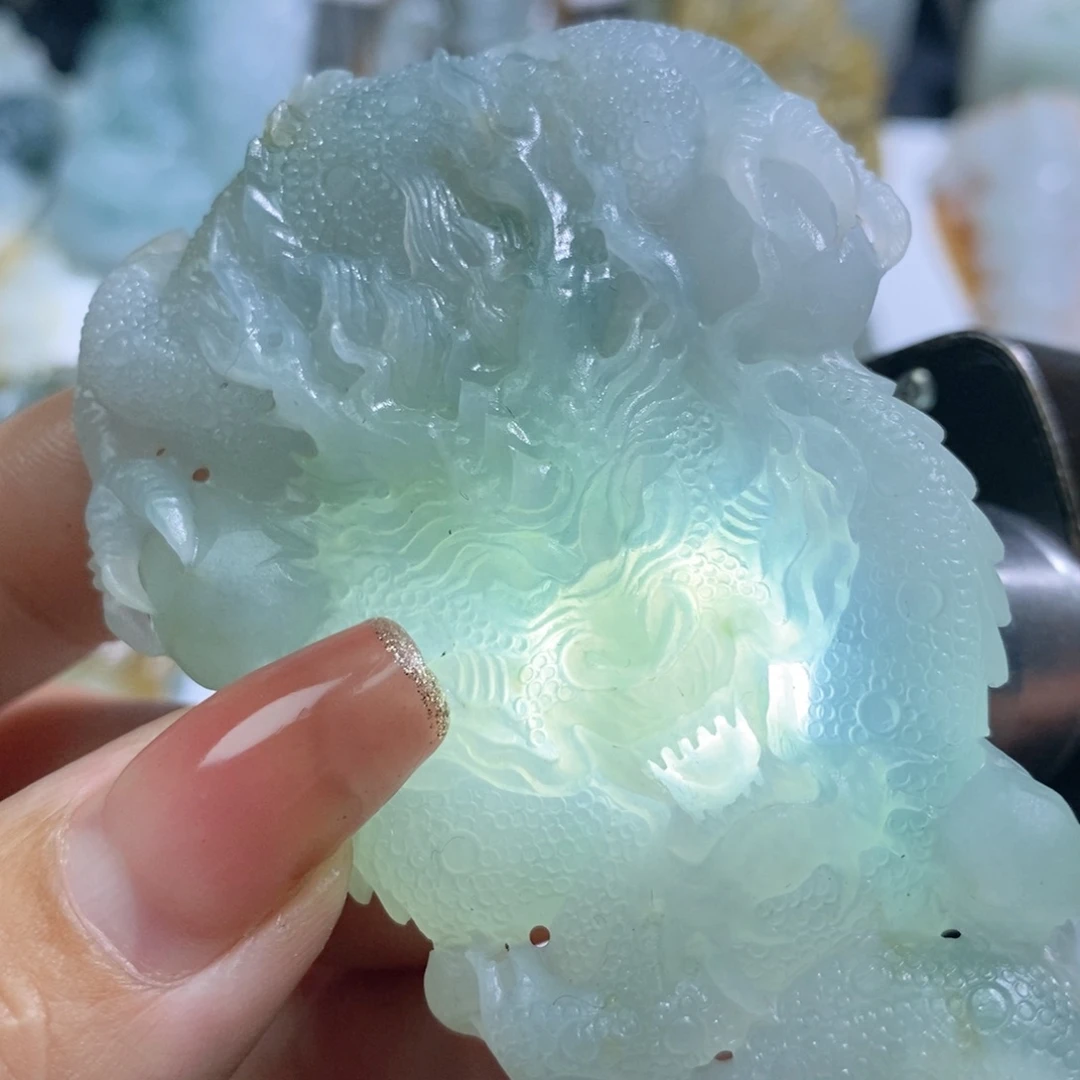 定制翡翠未镶嵌龙牌