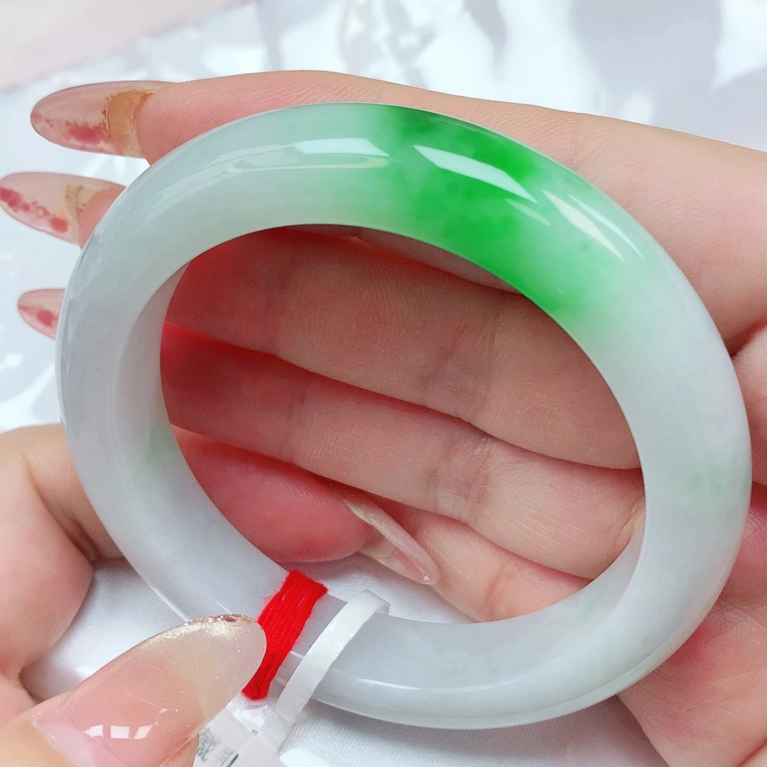 翡翠未镶嵌手镯抖音818