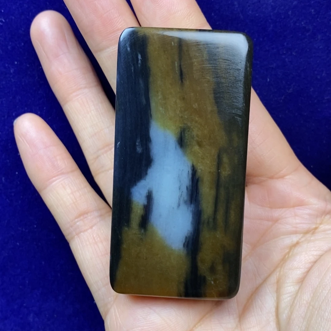 和田玉未镶嵌手串