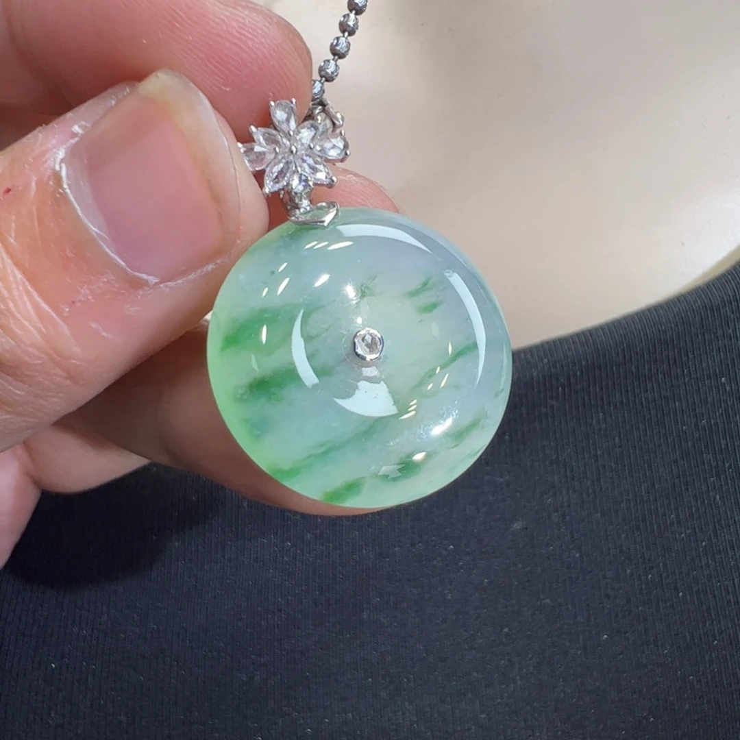 翡翠吊坠(不含链)18K金镶嵌