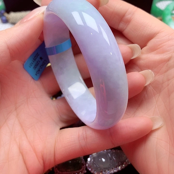 翡翠未镶嵌手镯翡翠