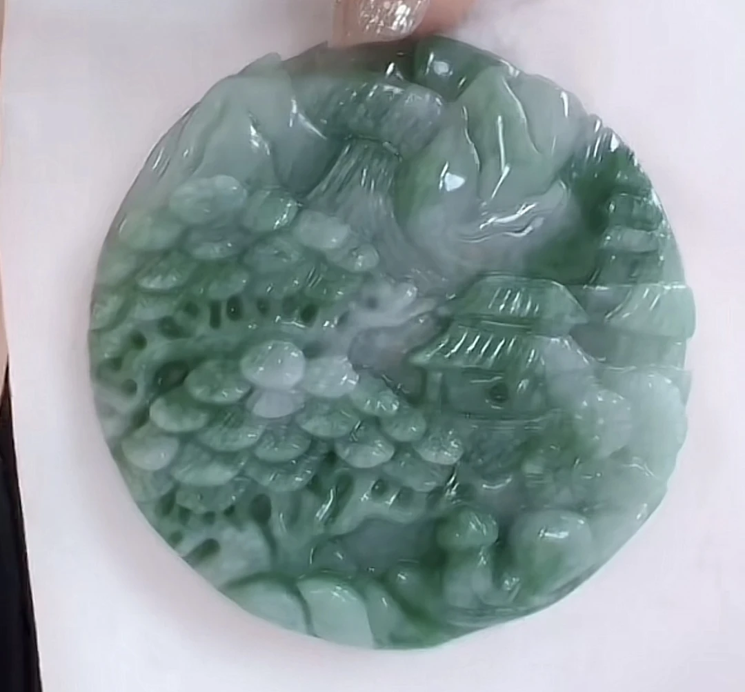 天然翡翠A货山水牌（多样性发货发其一）宽51-53厚10-12