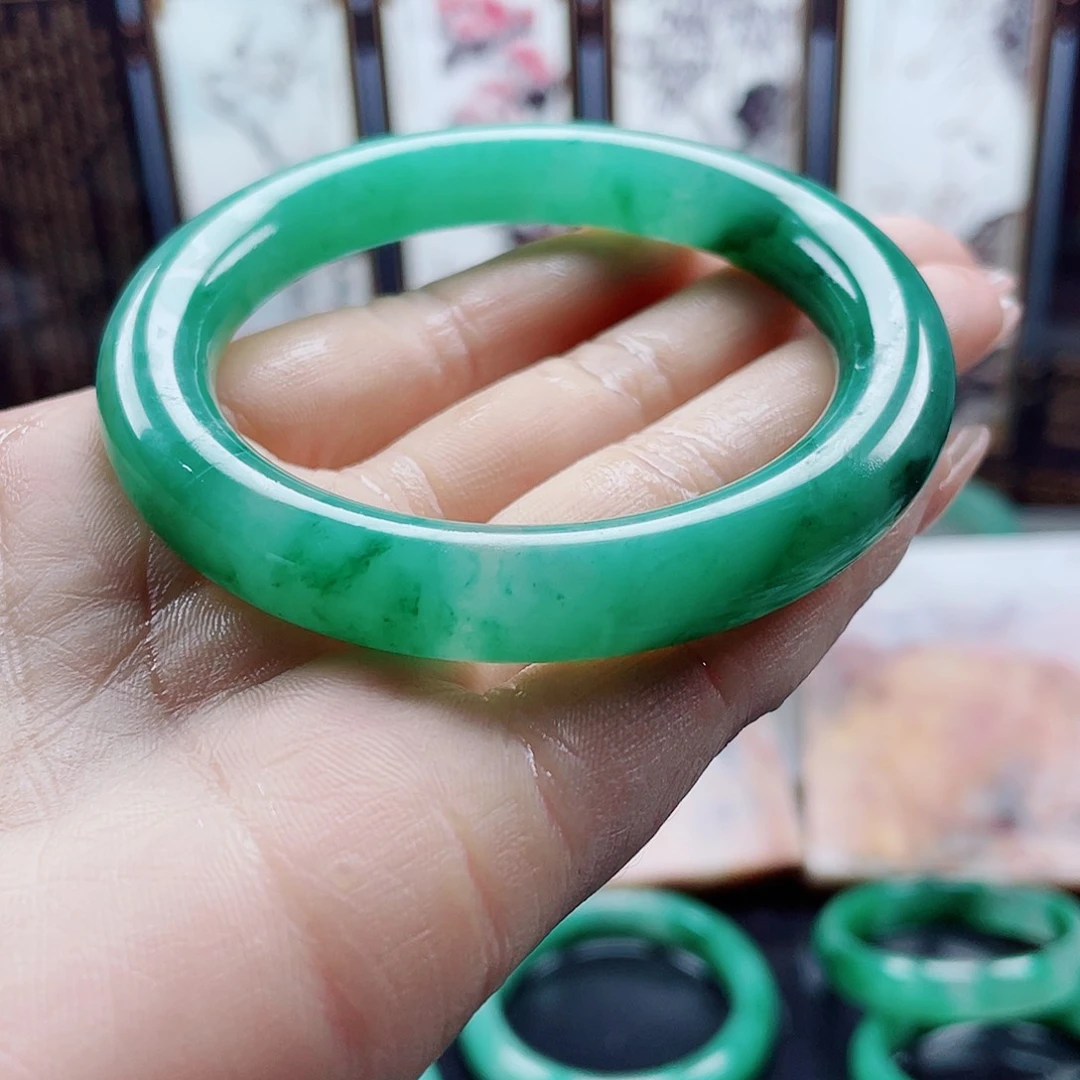 石英质玉未镶嵌手镯