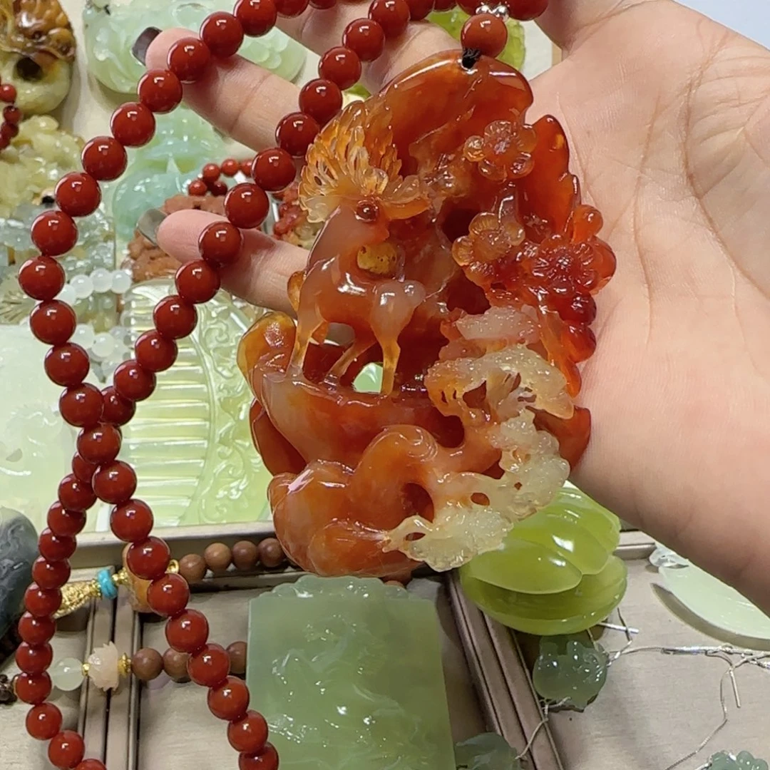 未镶嵌蛇纹石玉吊坠中**哥