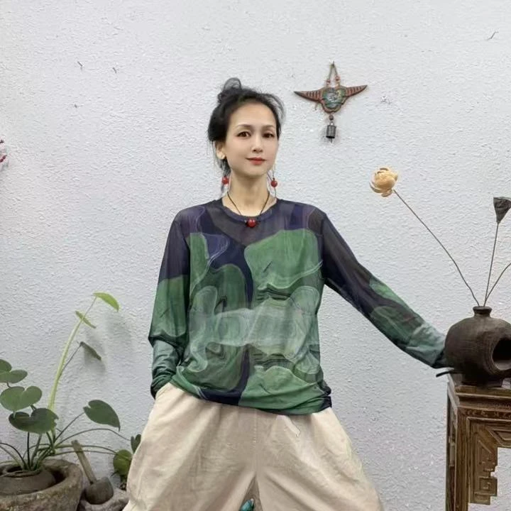 001绿紫蓝花色网料圆领长袖防晒衣上衣（长63胸围106-150