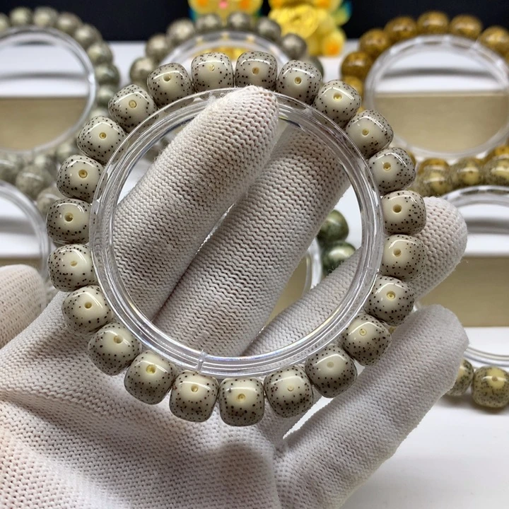 手串星月菩提16号 深灰大眼睛10/9