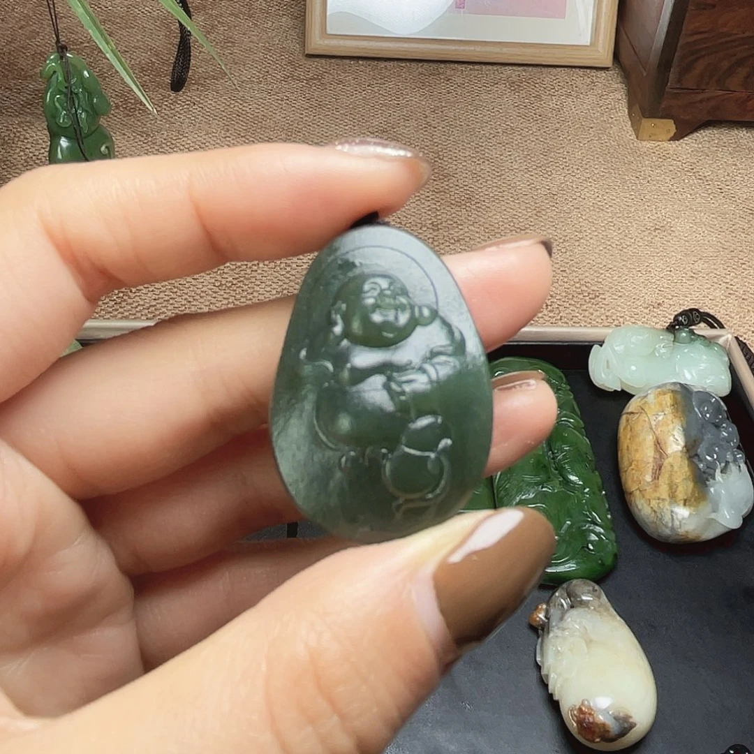 和田玉未镶嵌挂件