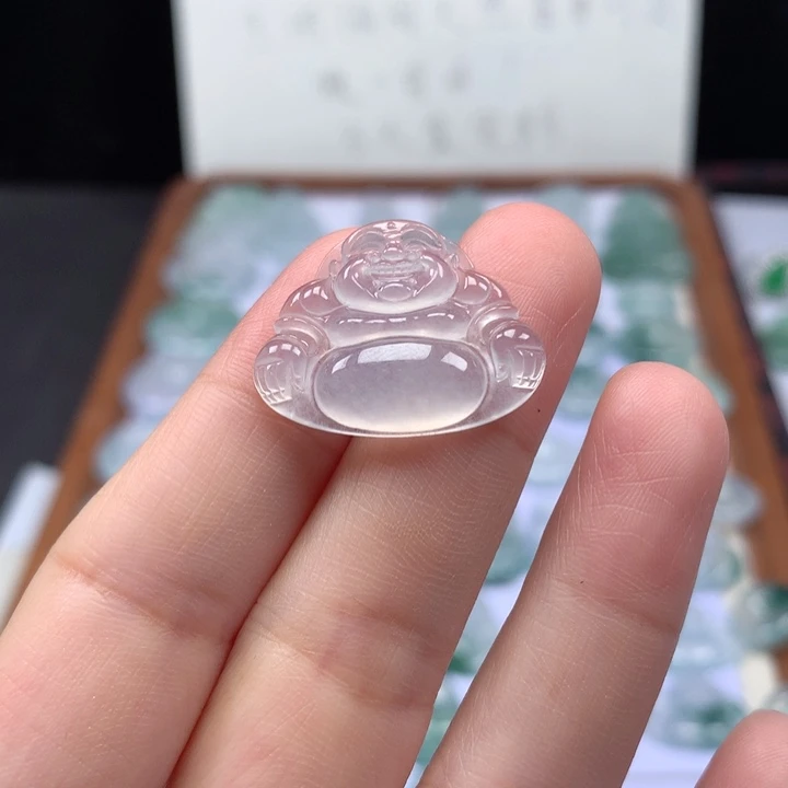 颈饰未镶嵌翡翠冰种佛公