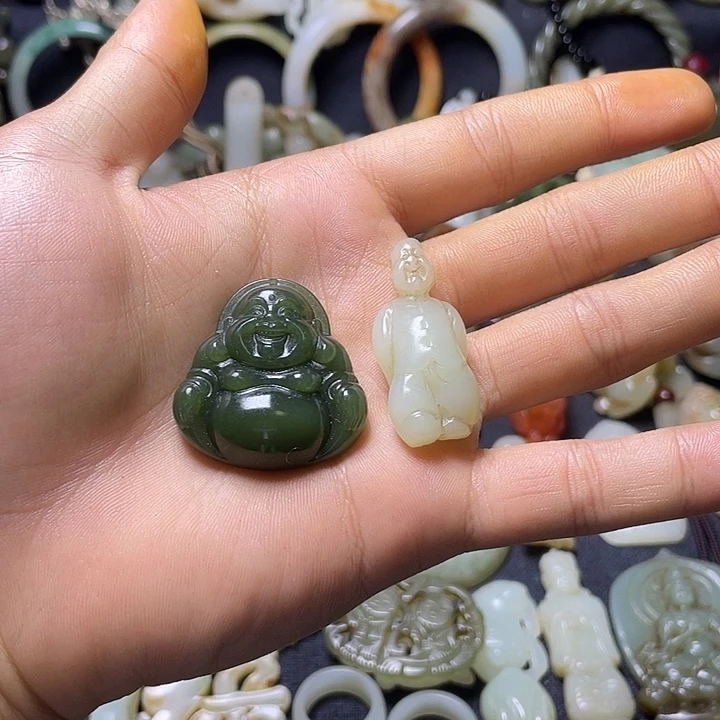 白***优颈饰未镶嵌和田玉（糖玉）