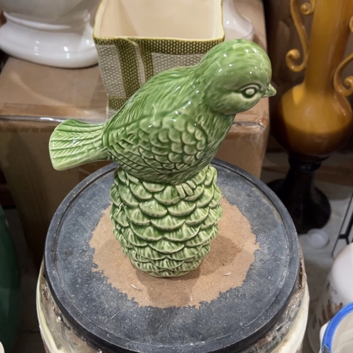 陶瓷花瓶微瑕捡漏出