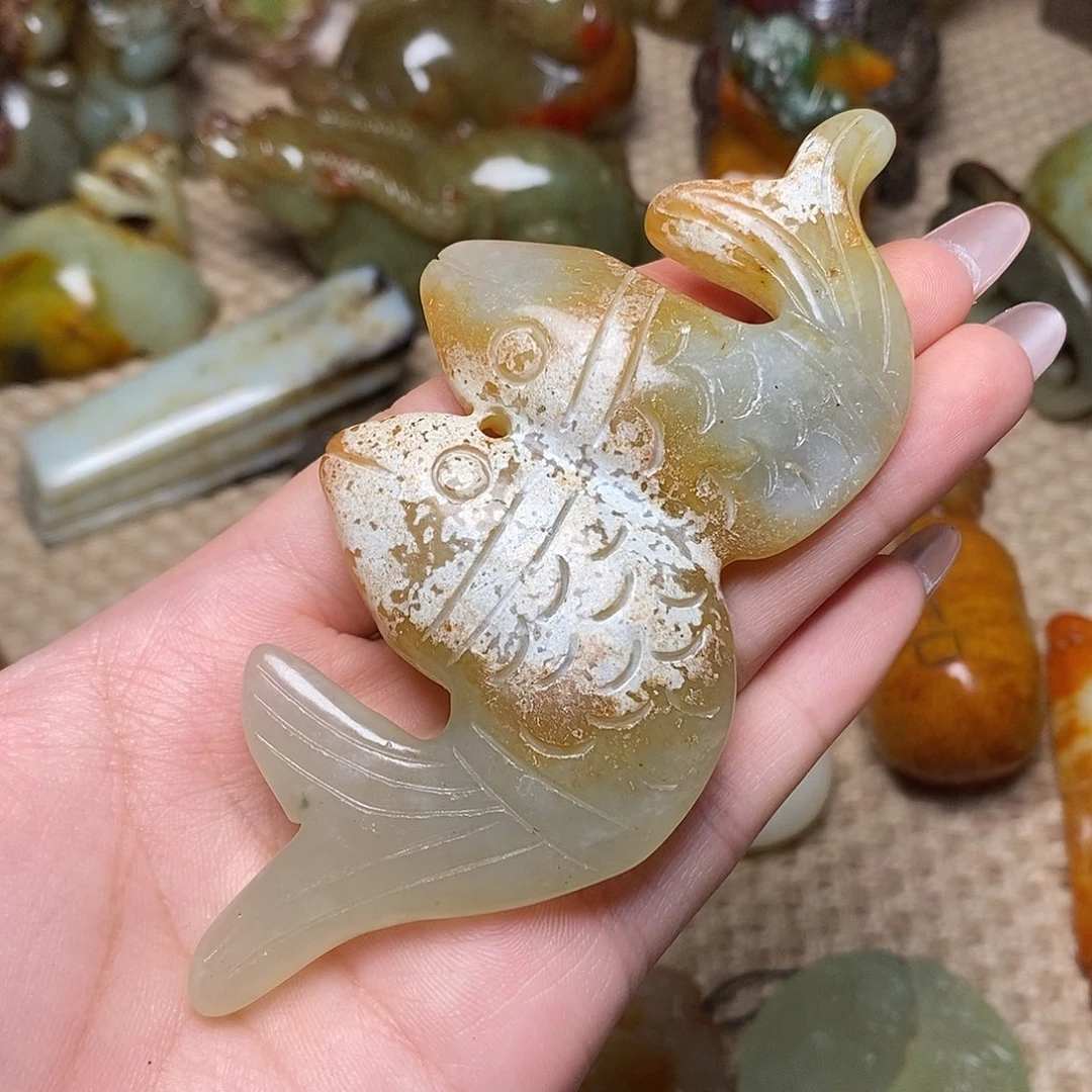 未镶嵌蛇纹石玉颈饰