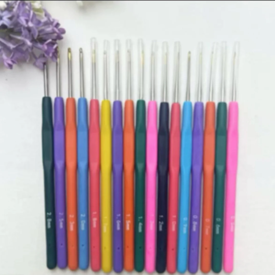 手工七彩蕾丝钩针硅胶手柄编织工具套装