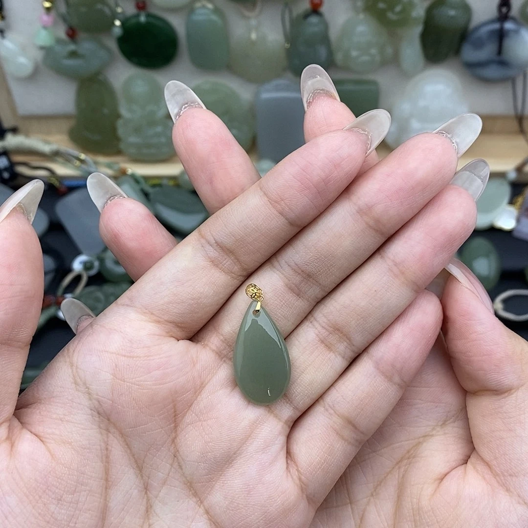 和田玉18K金镶嵌吊坠(不含链)