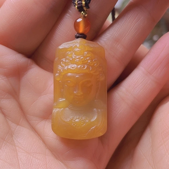 未镶嵌岫岩河磨玉（透闪石质玉）挂件