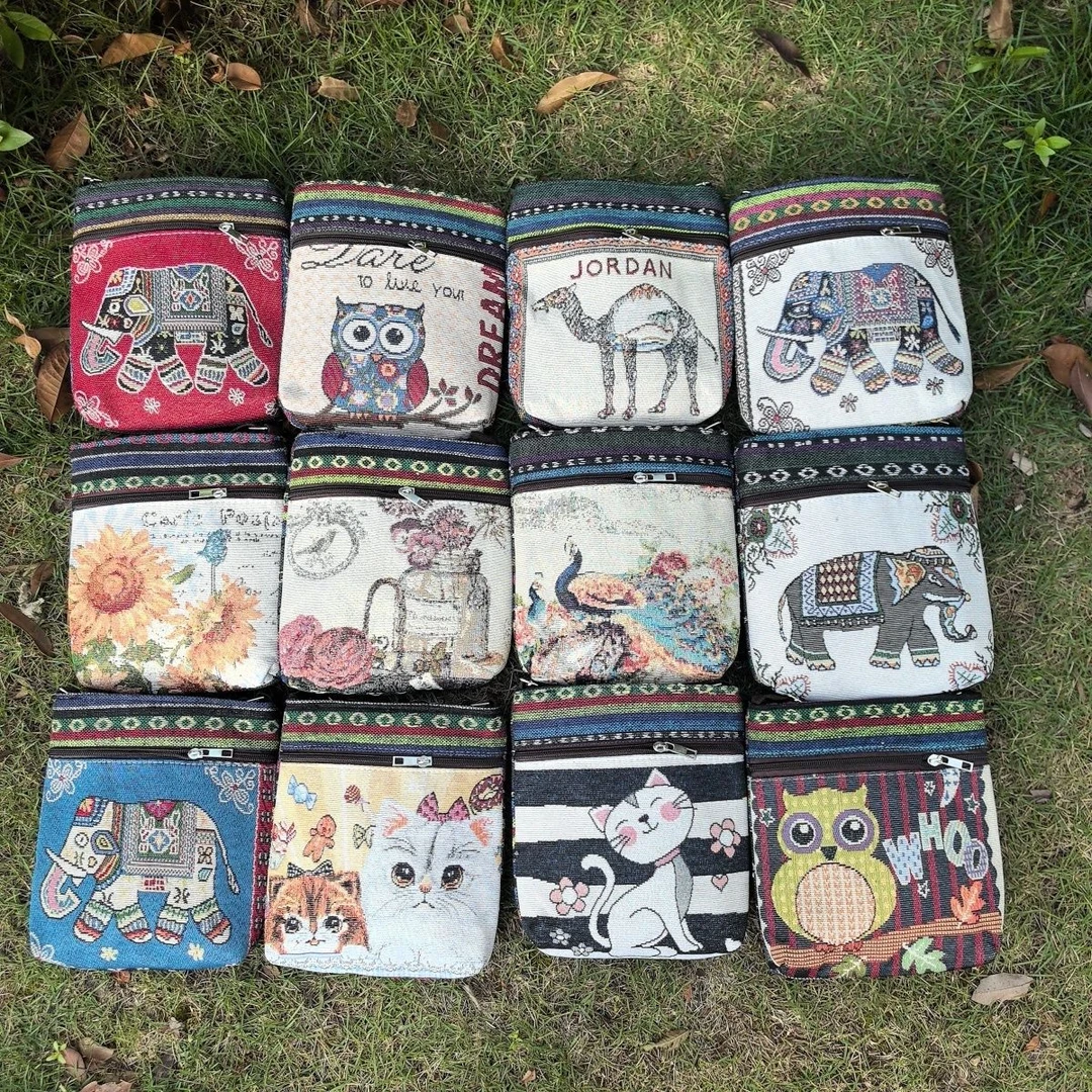 绣花斜挎包少数民族手机背包民族风老年女款包时尚竖款云南刺绣包